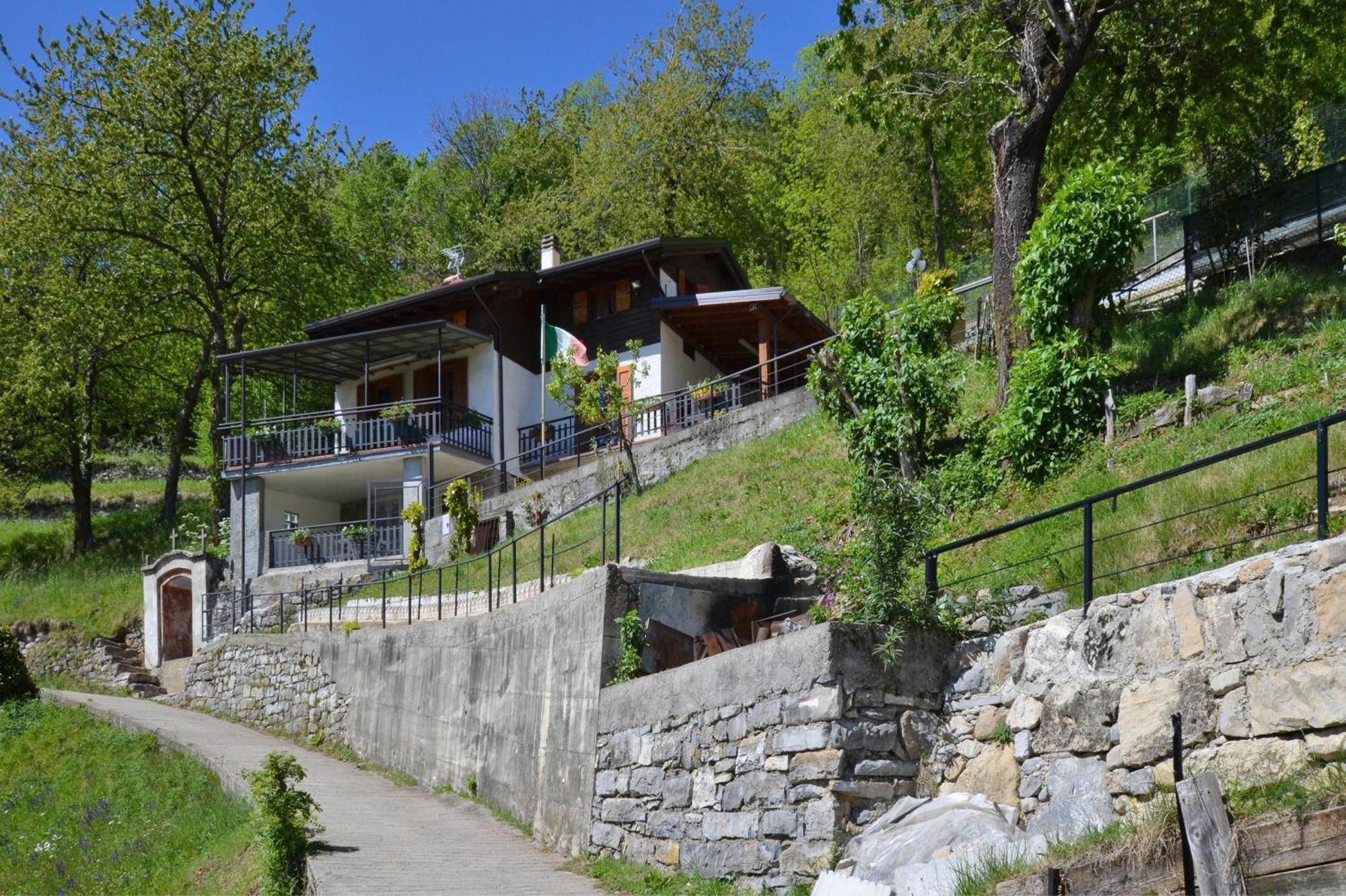 Casa Busso - Happy Rentals Esino Lario Eksteriør bilde
