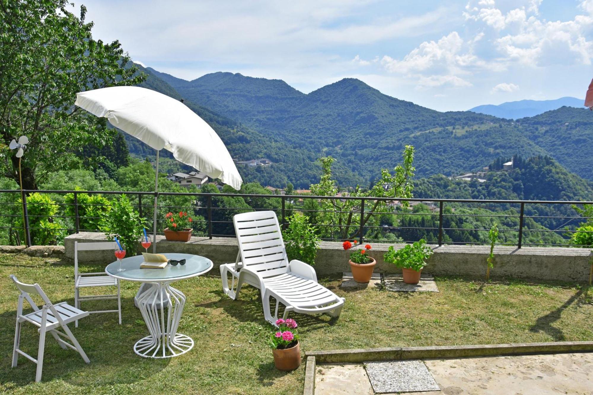 Casa Busso - Happy Rentals Esino Lario Eksteriør bilde