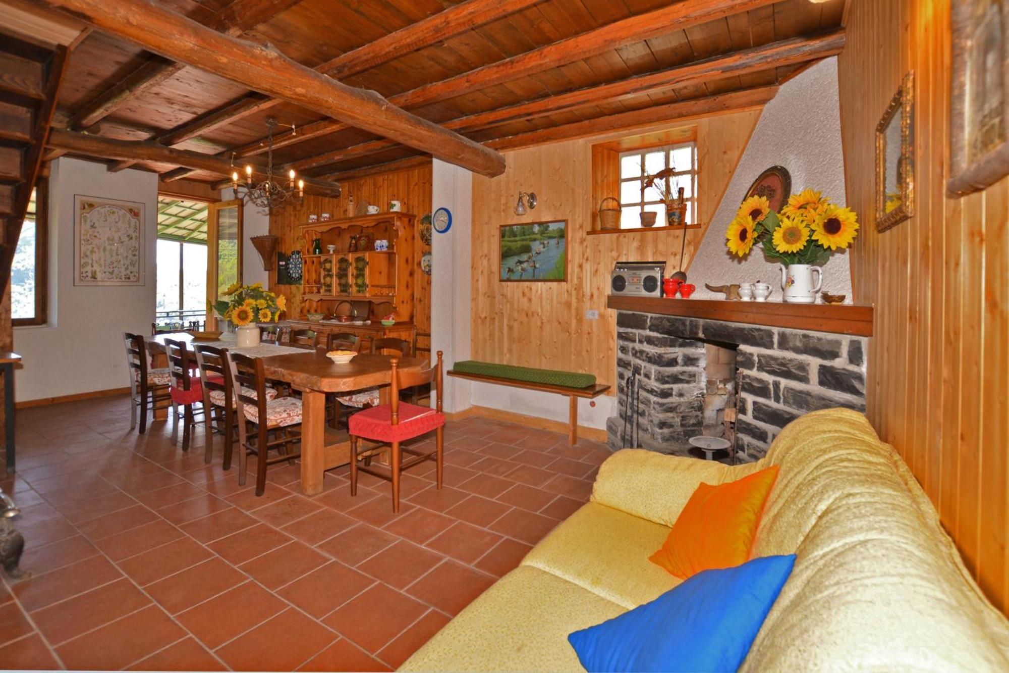 Casa Busso - Happy Rentals Esino Lario Eksteriør bilde